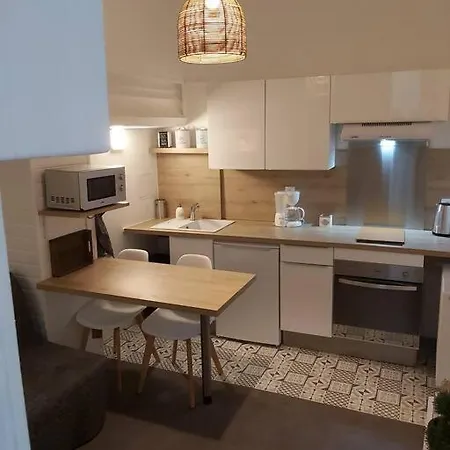 Apartment Au Coeur De - Studio Cosy, Calme, Proche Gare *
